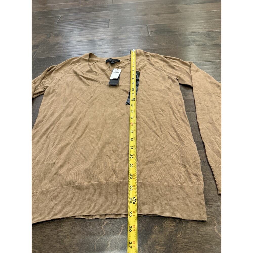 Banana Republic Womens Tan Brown V-Neck Forever Sweater Lightweight Size S NWT - Picture 7 of 8